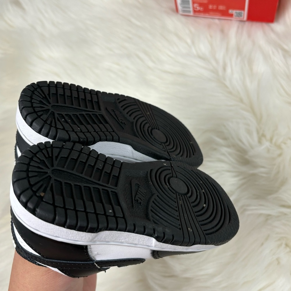 Panda Dunks - Picture 5 of 6